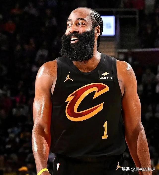 NBA近期十大交易哪些球队得到了提升？大家认同吗？
 
1. 快船 ↔ 骑士（哈