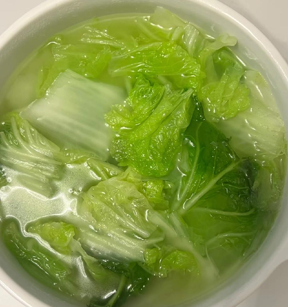 趁年轻，一定要在能挣钱的时候多挣钱，不要等到自己老了走不动了又才想起挣钱。

我