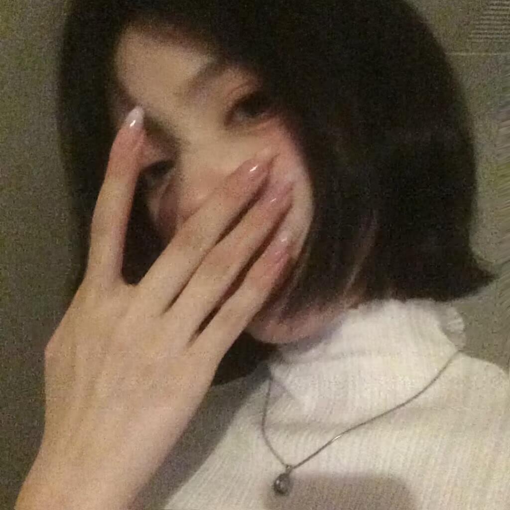 𝐖𝐞𝐂𝐡𝐚𝐭｜女生头像｜氛围感女头丨优质女头丨审美积累｜古早｜可爱 