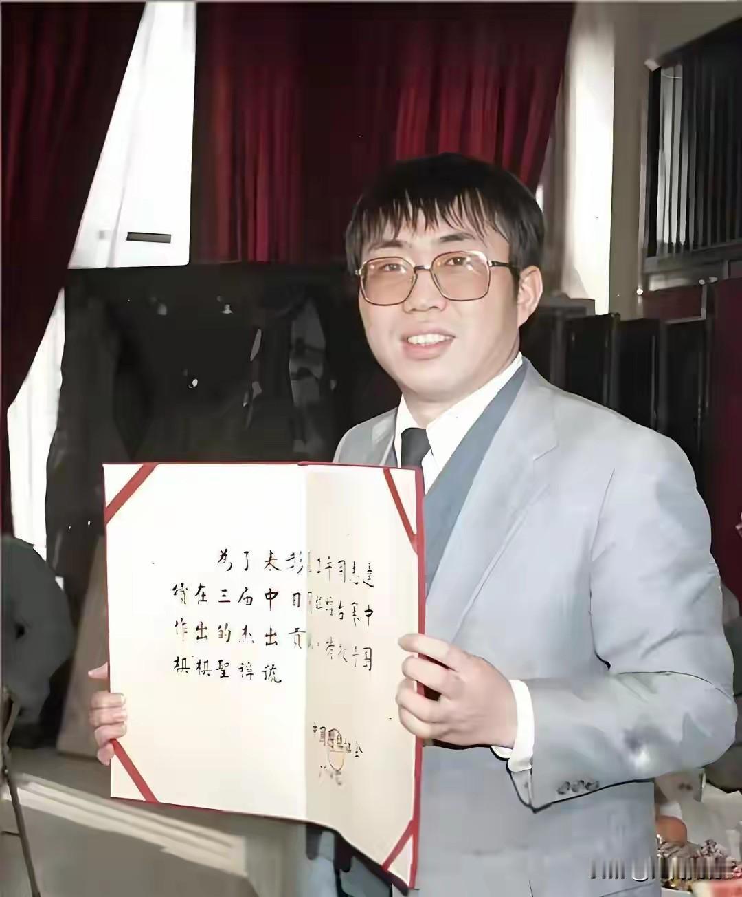 聂卫平先生在上世纪80年代在围棋方面所取得的成就，可以说是空前绝后的，也是震古烁