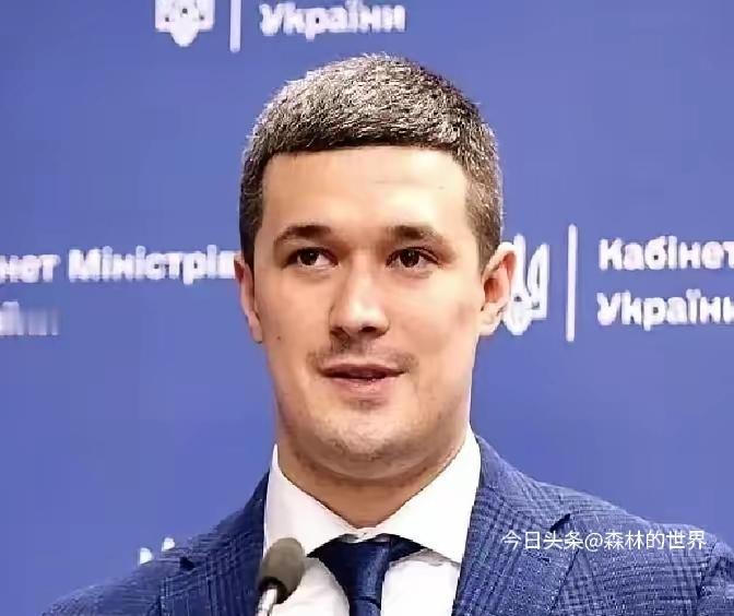 基辅国防部上演硬核人事洗牌，34岁新任防长费奥多罗夫刚上任8天就放大招，直接一口