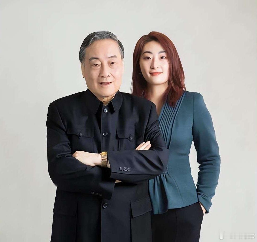 财新：宗馥莉在1999年获得美国绿卡，2004年获得美国公民身份，2010年左右