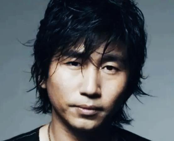 当年《金粉世家》火遍大江南北，但鲜有人知，那首神级片头曲差点“胎死腹中”。剧组原