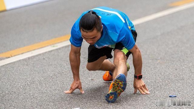 中国人身体素质比西方人差？人体共有206块骨头，而中国人普遍只有204块骨头，为