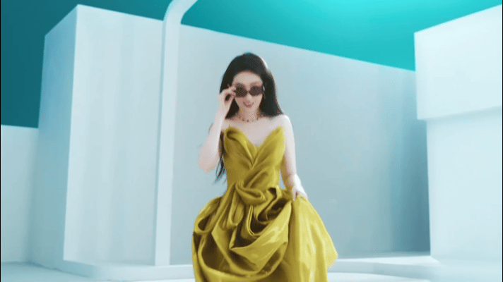 刘亦菲美的好超过刘亦菲黄裙好美 好美好美！ ​​​