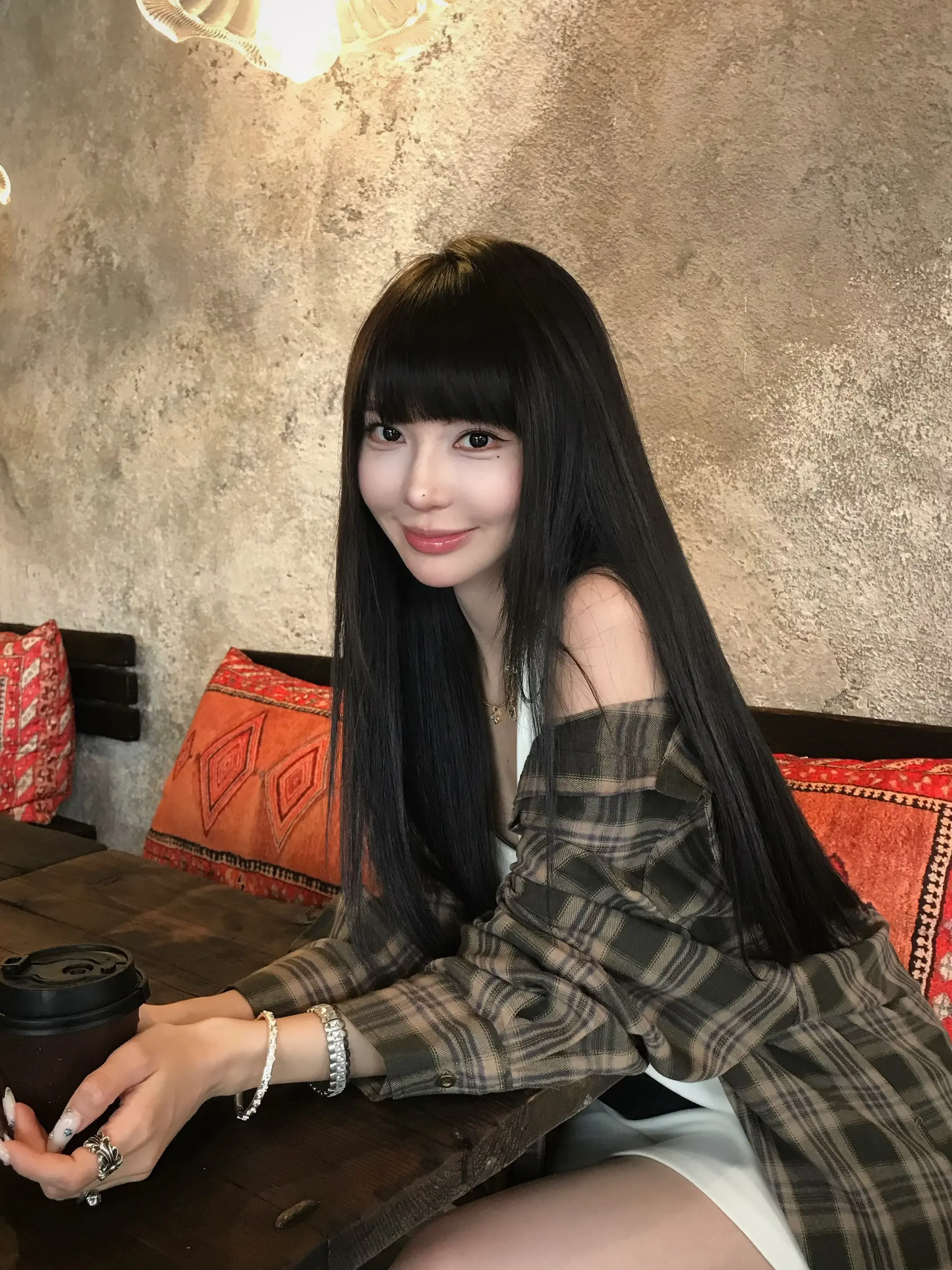 请疯狂的展示真实的自己 直到身边全是爱你的人