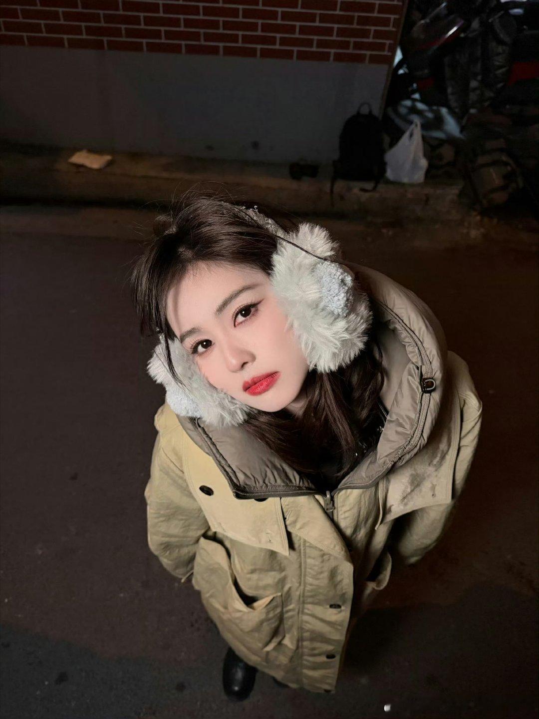 唐宫奇案 我的评分：白鹿破万四连拍唐宫奇案👖热度一路飙升，剧情上头、探案够爽，