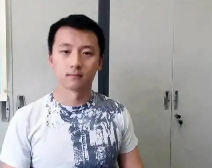“美国再乱，也比中国强”——此言出自31岁哈佛最年轻教授尹希，他曾是中科大公费培