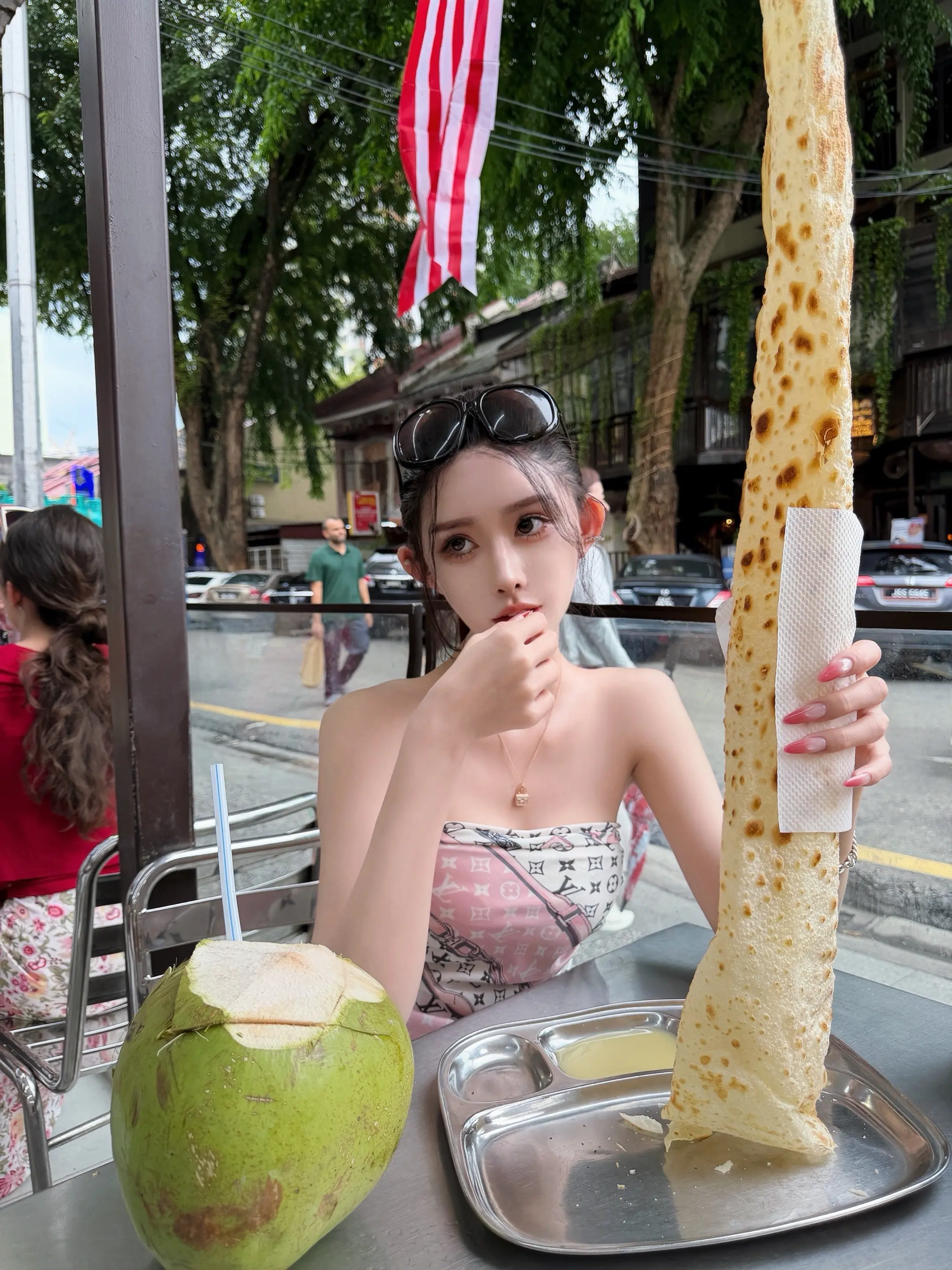你是谁家的小鬼 能不能做我的baby