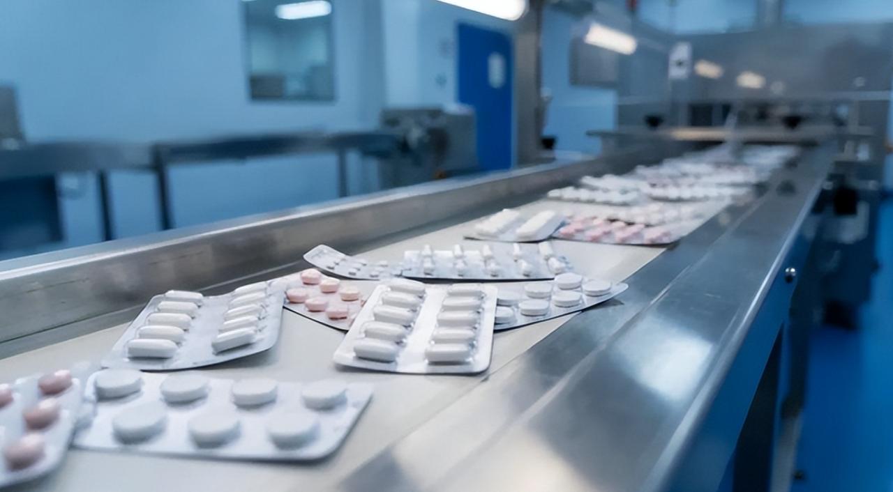 项庄舞剑，意在沛公，特朗普借给澳大利亚药企加税的借口，逼迫澳大利亚收回中国租借的