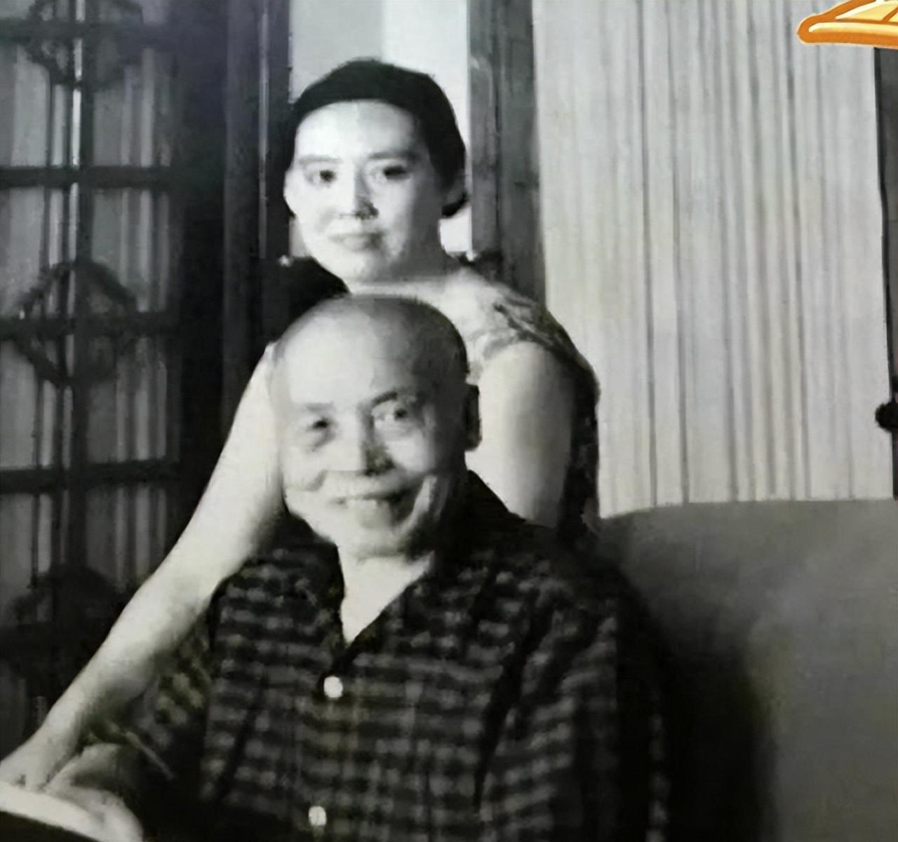 李宗仁遗孀被赶出家门，下放农场改造，周总理一句话救了她。
1969年李宗仁去世后