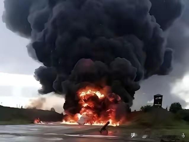 英国惹上大麻烦了！
乌克兰居然使用英国支援而来的巡航导弹去打击俄罗斯境内的炼油厂