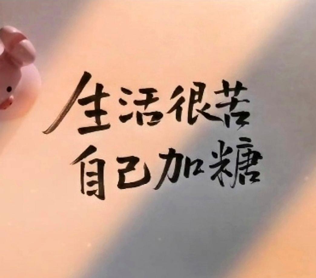 郭德纲既没有坑蒙拐骗，也没有贪污腐败，人家不偷不抢，不欺不诈，遵纪守法，至于嘴上