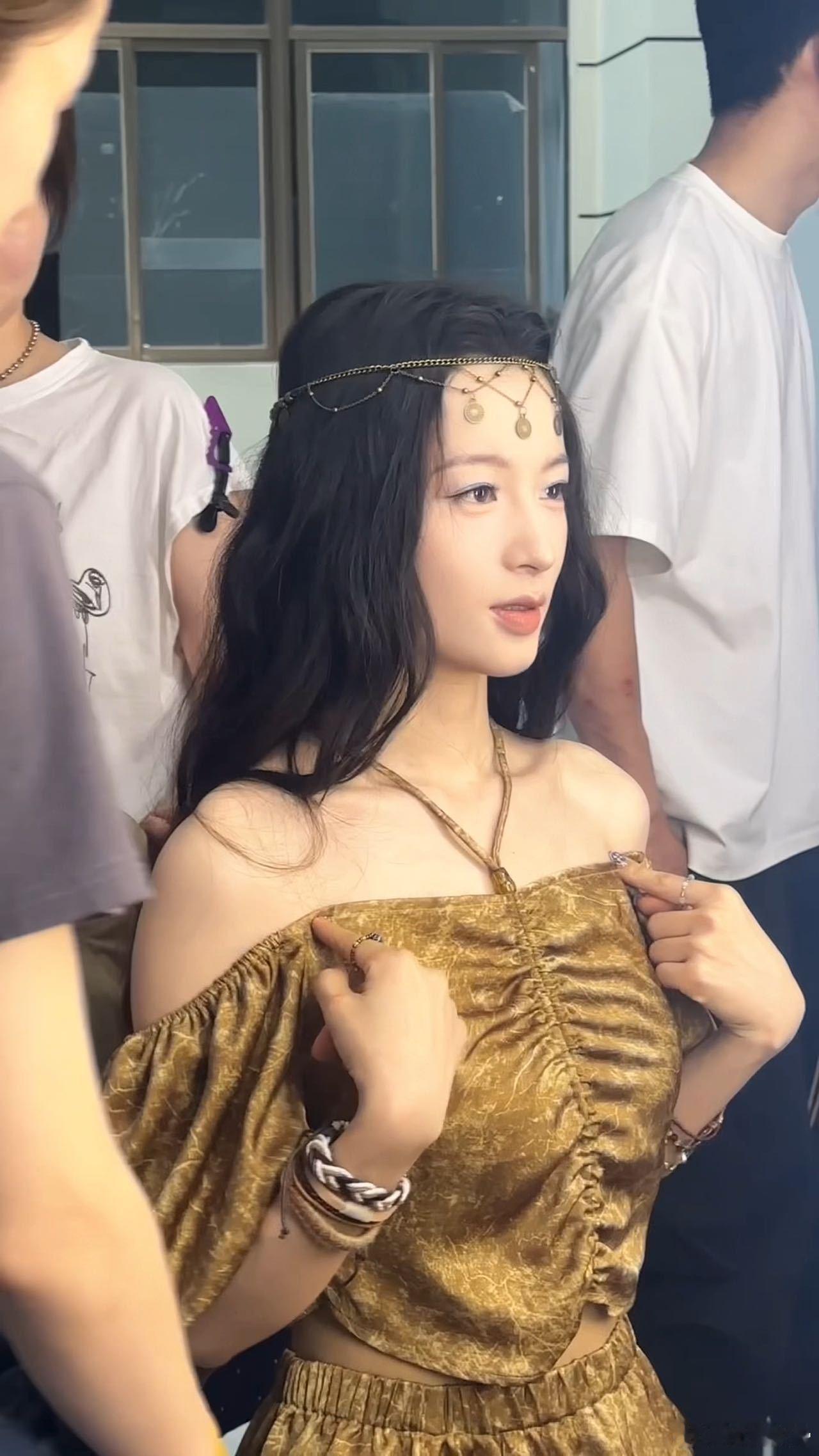 林小茵的诞生记录  在 猎罪图鉴2 里饰演死者未婚妻林小茵！开头占卜师出场神秘又