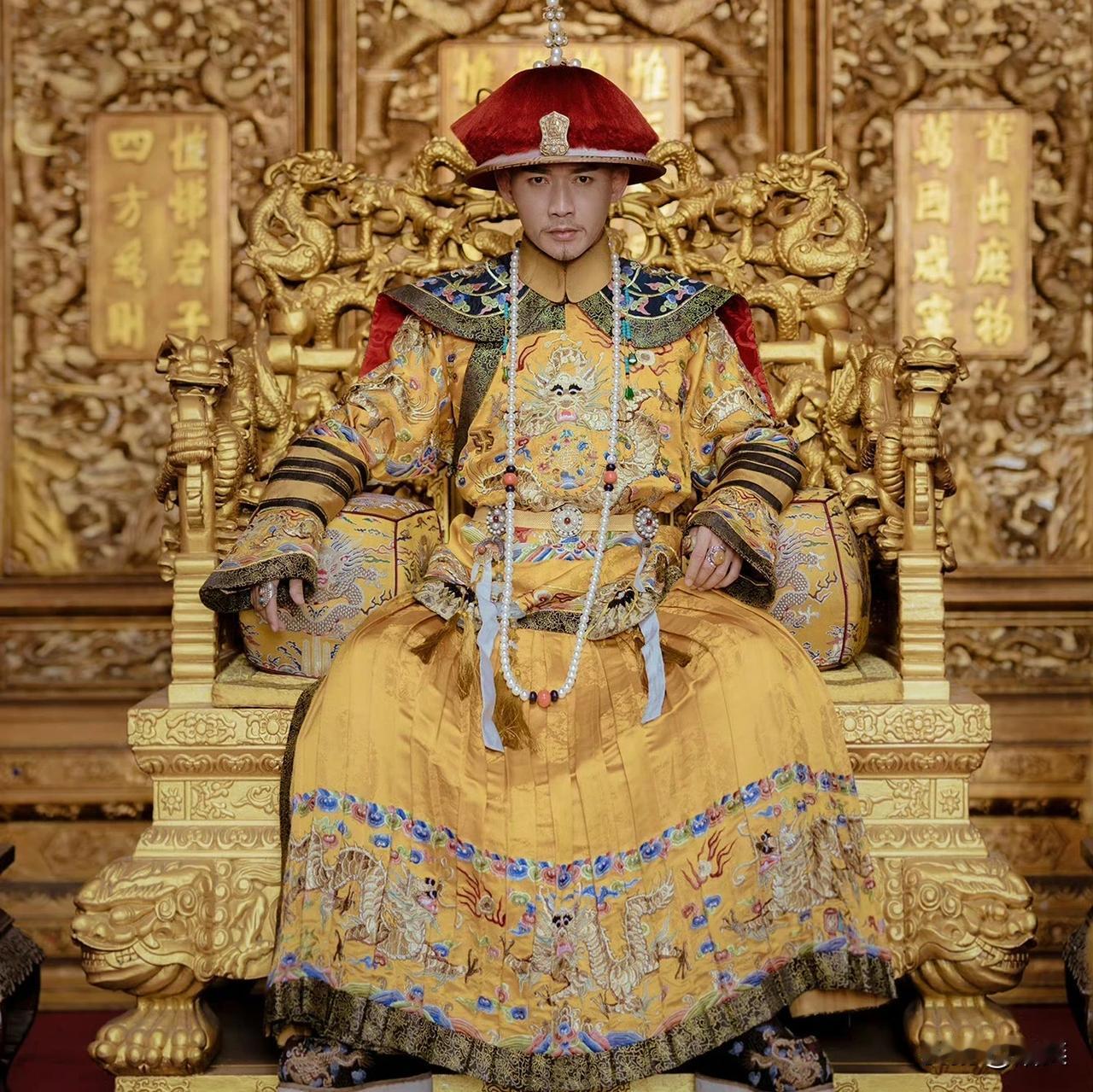 雍正帝的泰陵、甄嬛的泰东陵跟嘉庆帝的昌陵都好好的，乾隆帝的裕陵却被盗了，不仅随葬