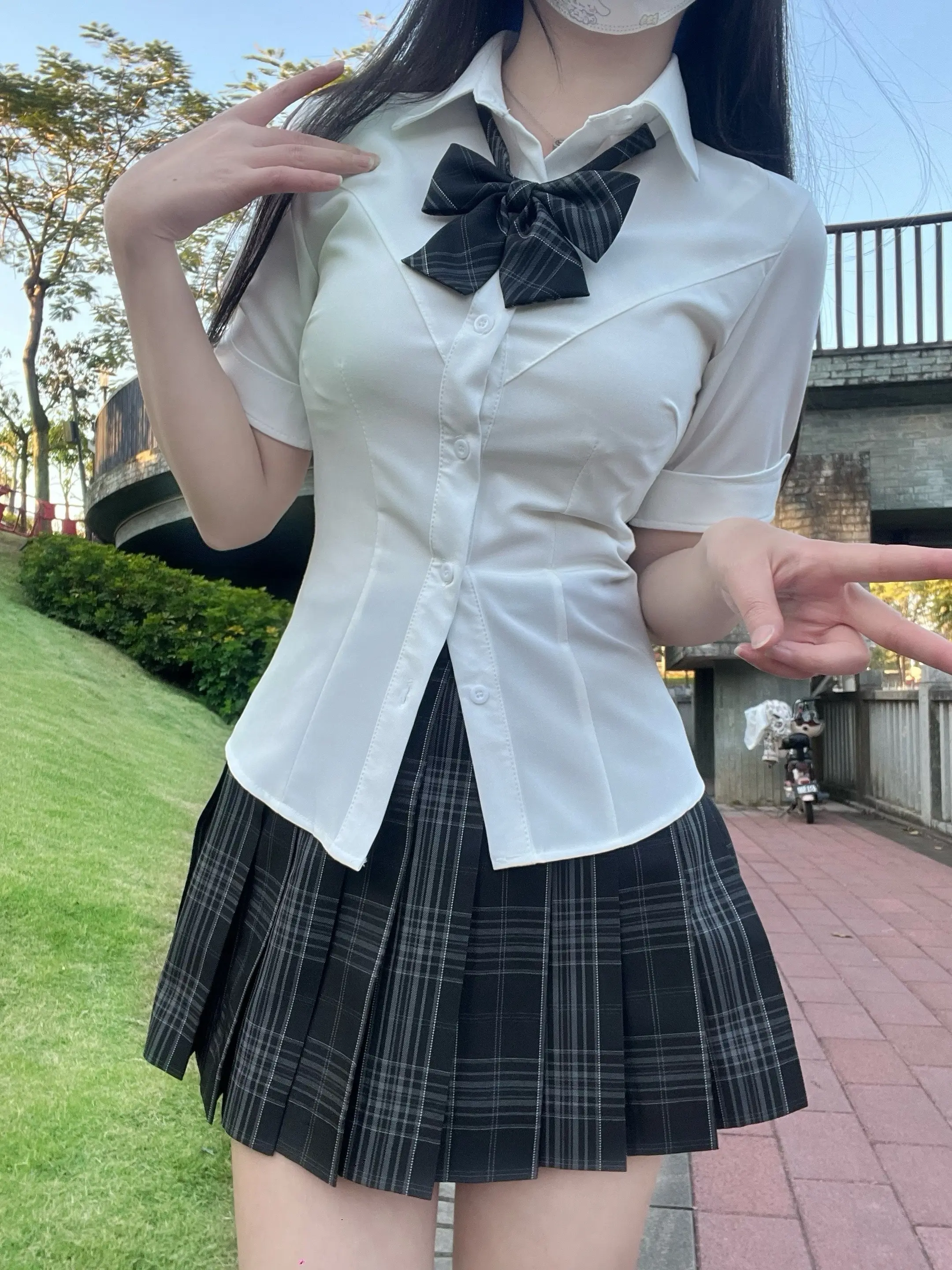 下次见面。是带领结还是领带呢 你们选哪一个！