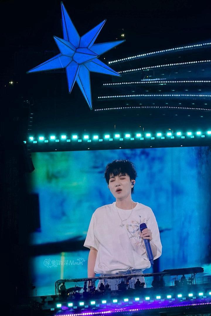 周深  米字星&深深❤️ 周深2026深深的巡回演唱会 周深广州演唱会