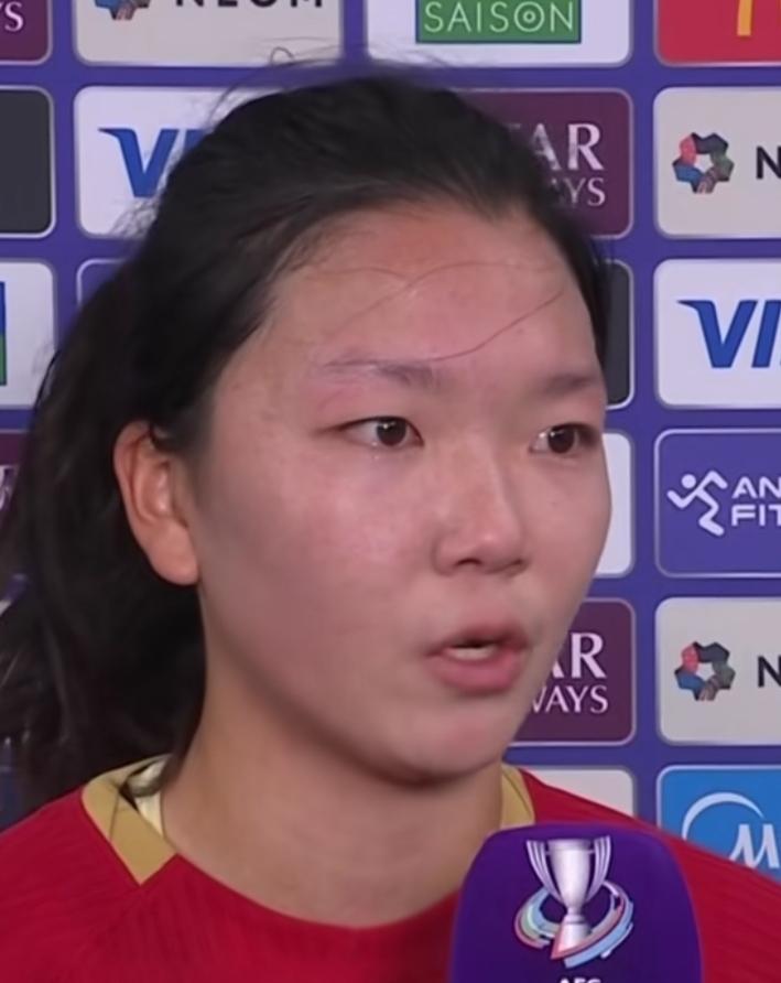 女足姑娘们确实尽力了，精神和斗志没有问题，只是运气差了那么一点。
有人说是输在守