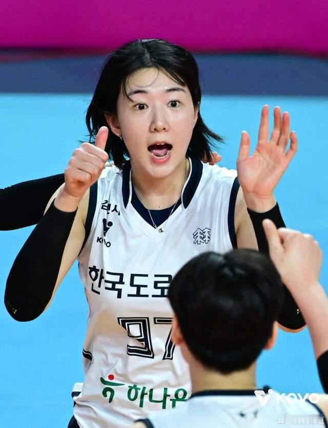 国际排坛动态韩国女排「垫底→垫底→第15名→垫底降级」韩国排球能复苏吗……国家队