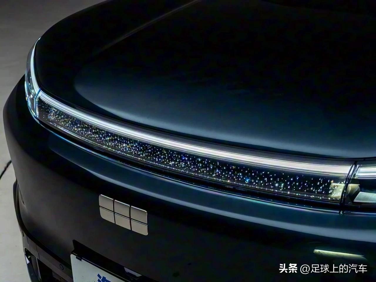 不到20万的6座SUV闭眼入，买它们准没错！
 
1、吉利银河M9：新车优惠后1