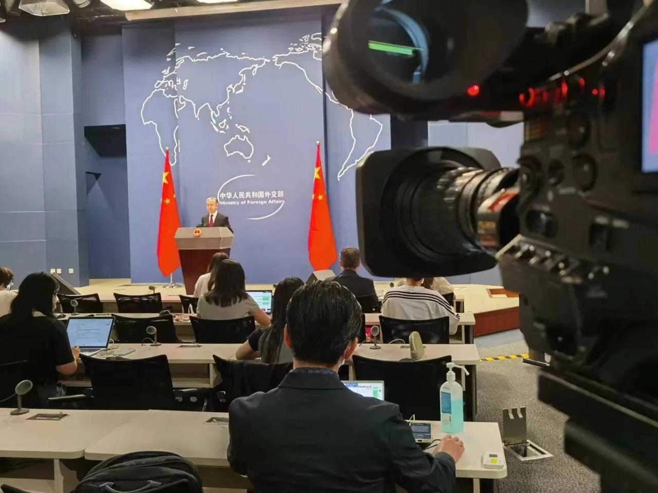 洪都拉斯总统候选人涉台言论引争议，中驻洪使馆强烈谴责！

7月29日，彭博社报道