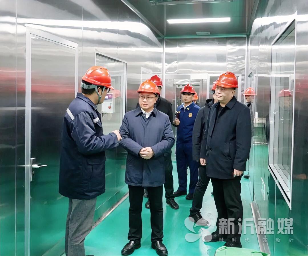 12月23日，新沂市市委书记李胜“四不两直”检查安全生产时强调，要始终坚持人民至