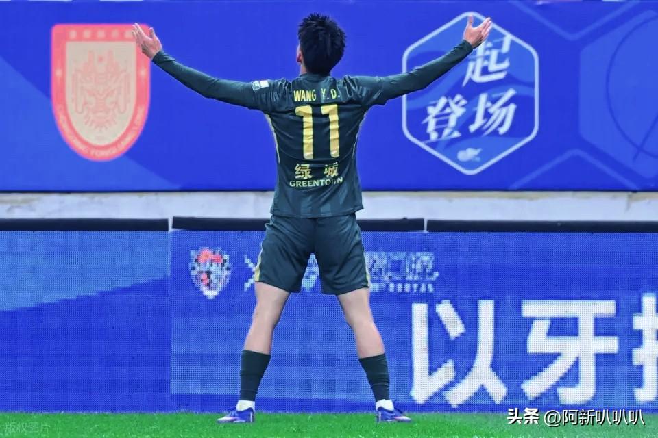 真相大白！名记解读19岁国脚耍大牌内幕，受球迷影响，中足联或将处罚。

大家好，