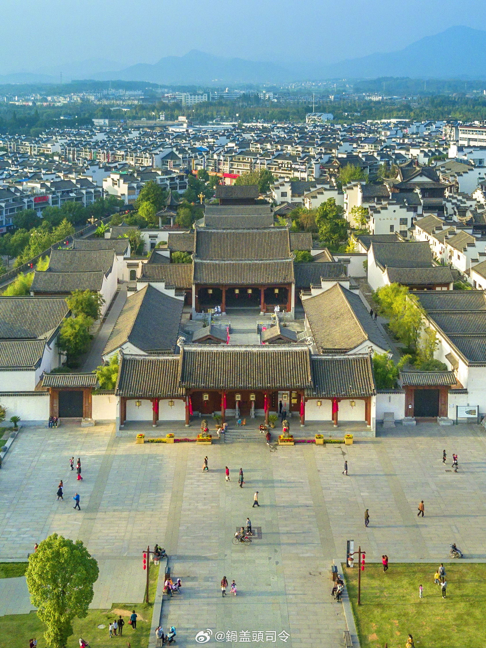#万千气象看安徽#徽州古城，又名歙（shè）县古城，古称新安郡，为国家历史文化名