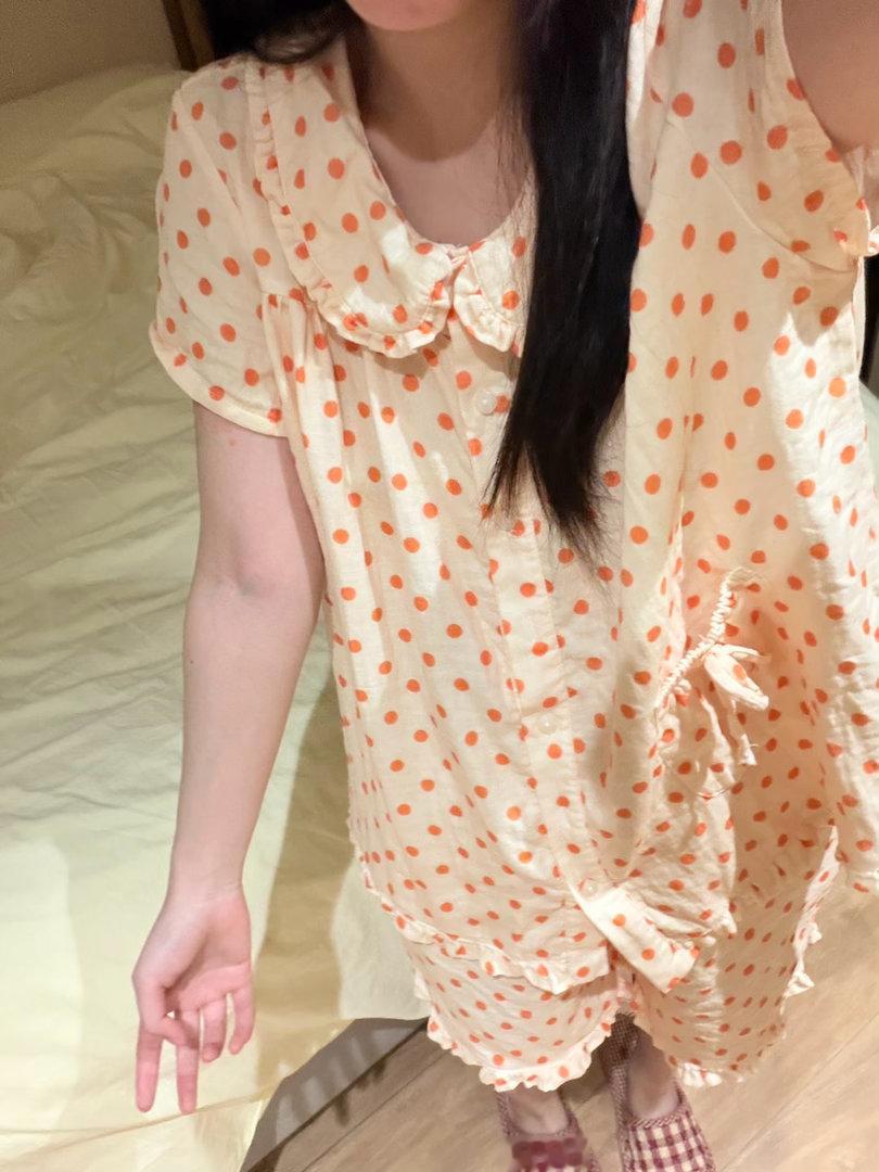 睡昏了睡到十一点半 吃个海底捞上班去了 