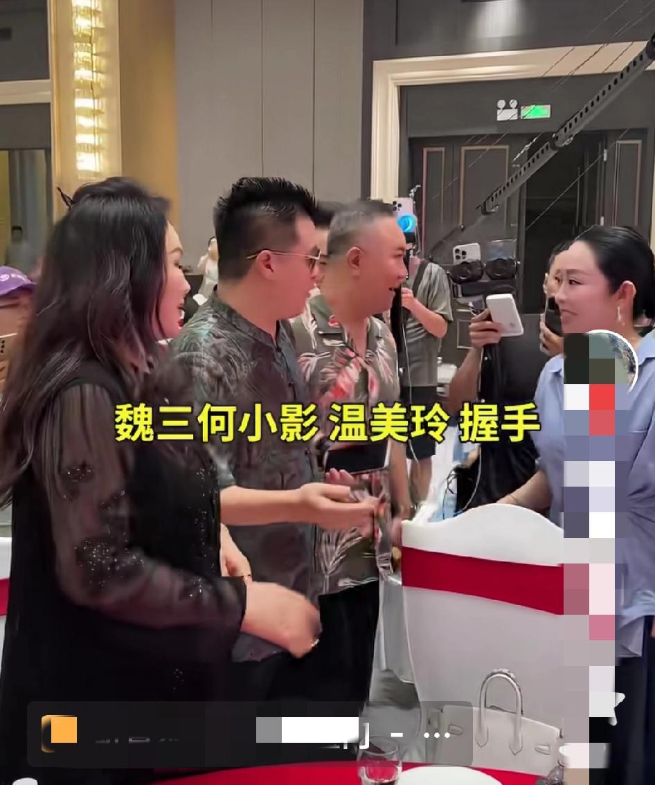 温美玲过生日欠债了，她不是欠别人的。是欠自己儿子王亮的，咋回事呢？这不温美玲直播