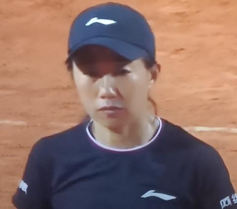 开门红！张帅轻松击败本土小将，中国金花柏林赛场先下一城！
       北京时间