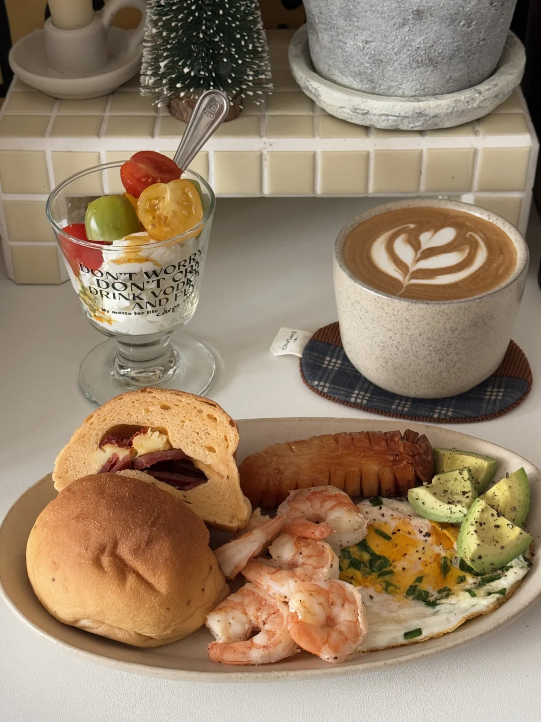 早午餐｜奶酪猪肉脯米面包早餐盘🍽️