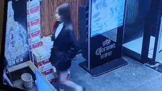 美女
你这是在做什么呢
好端端的怎么冒烟了