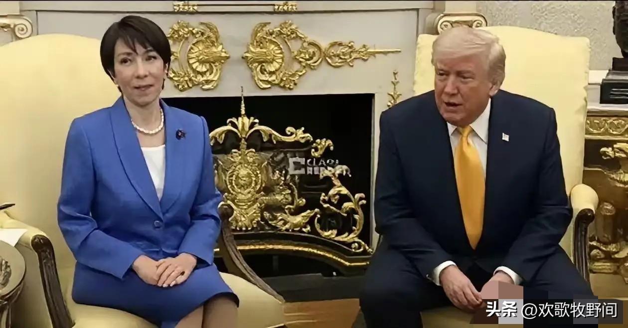 在白宫椭圆形办公室双边会晤中的短暂开放记者问答环节。有位日本的记者问特朗普："总