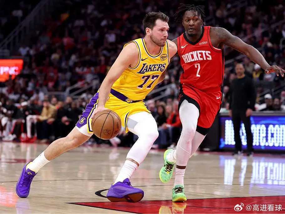 东契奇砍40分9板10助准三双，解锁1600三分里程碑历史最年轻北京时间3月19