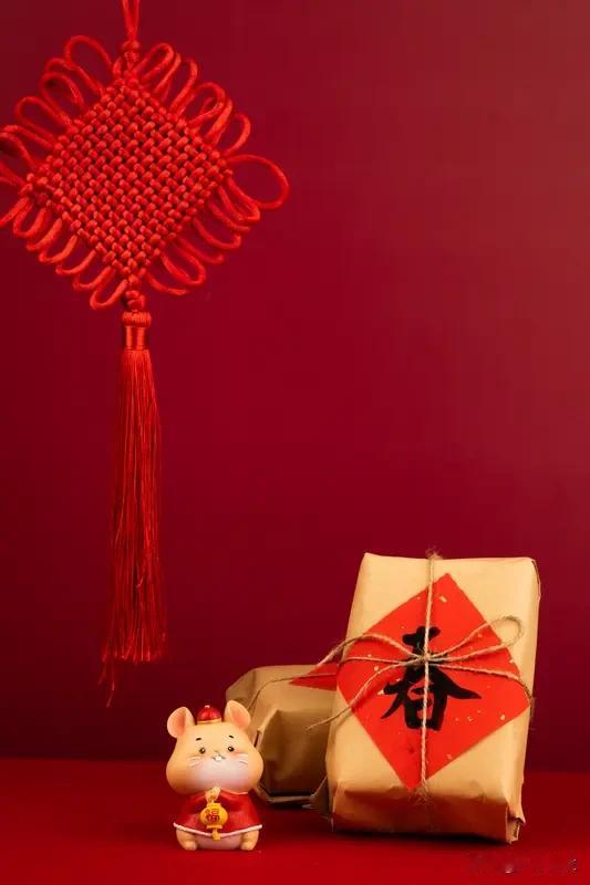 明天就出差了，
今年的春节，感觉最舒服的。
没有出去旅游挤那“人山人海”，
没有