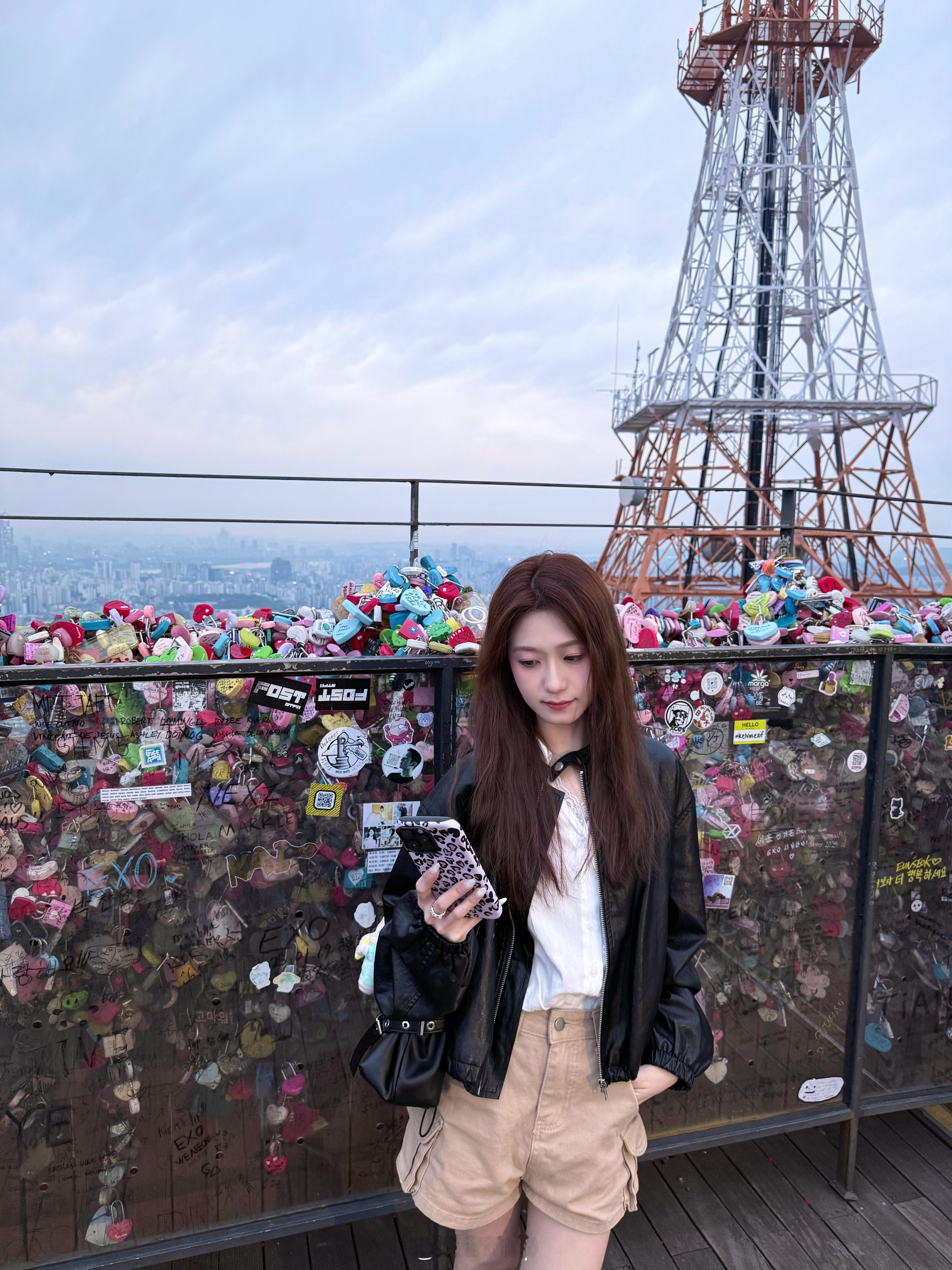 𝐒𝐞𝐨𝐮𝐥 𝐌𝐲 𝐒𝐨𝐮𝐥 🤍🖤 韩国·N首尔塔