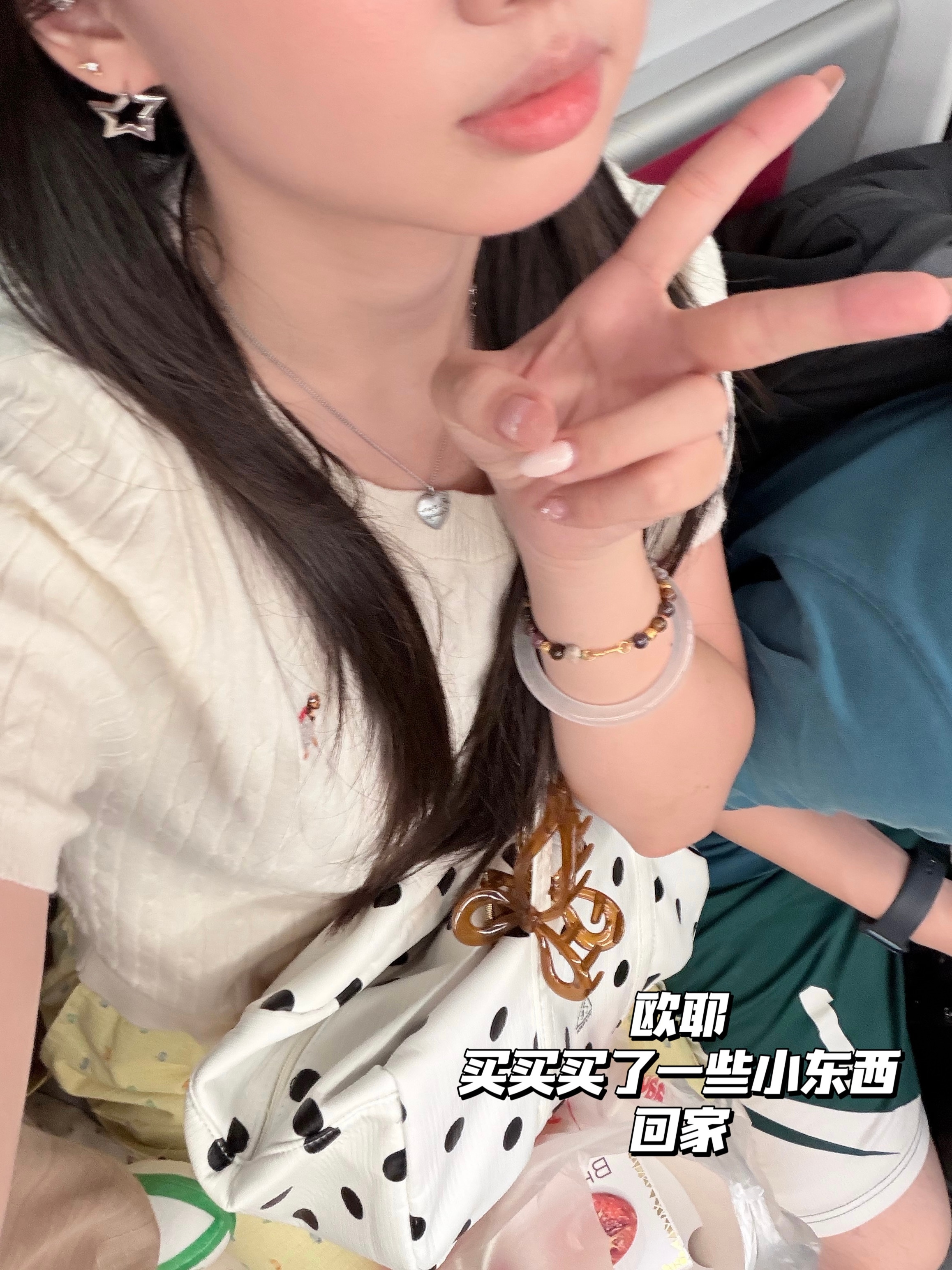 特种兵闪现回家！看点香港小碎片吧🧩🇭🇰这次去 感觉人不是很多诶，但也不好买