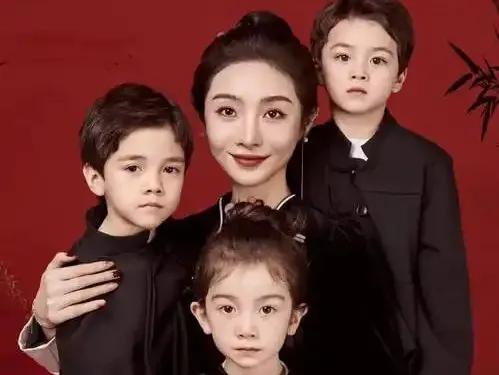 “买精生娃”7年：李雪珂的别样幸福人生

在传统观念里，结婚生子似乎是人生必经的