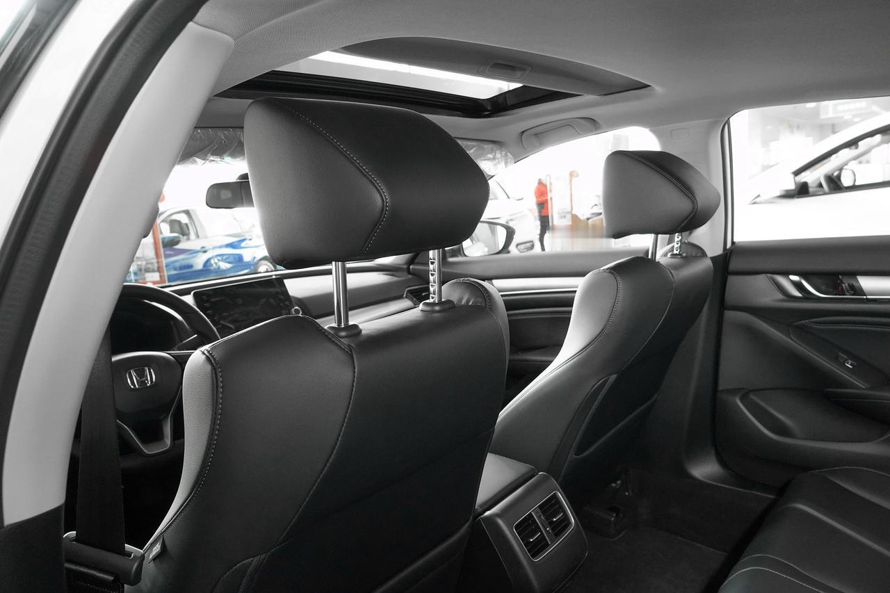 你知道车险销售有哪些销售策略吗？

1. 精准获客：对接4S店、汽修厂等渠道，筛