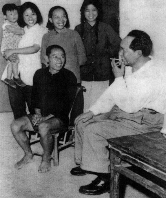 1959 年，离开故乡韶山 30 多年的毛主席，终于回到了这片魂牵梦萦的土地。这