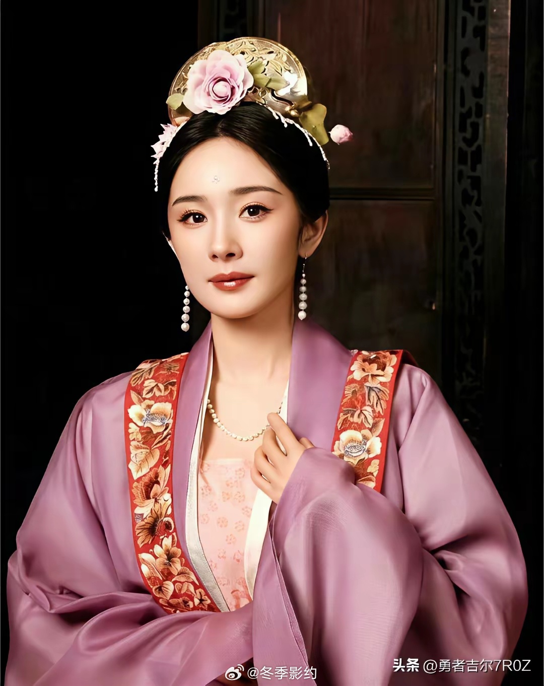 3月24日，横店春意盎然，杨幂新剧《江山大同》盛大开机！此次她化身北魏冯太后，演