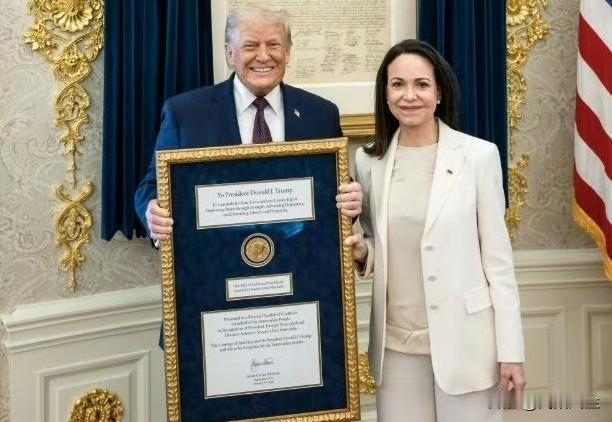 美国前国家安全顾问约翰·博尔顿谈马查多将诺贝尔和平奖赠予特朗普：“这是入场的代价