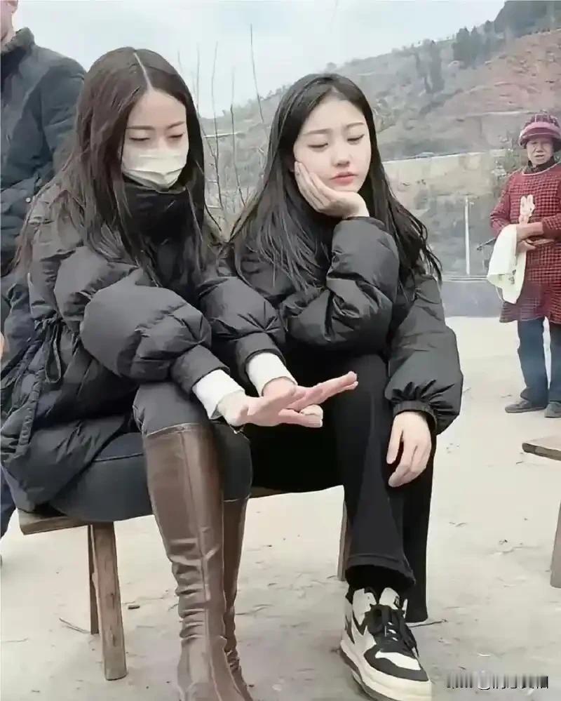 假期，最忙的不是交警，不是厨师，是还没有对象的年轻人，特别是女孩，今天跟这个相亲