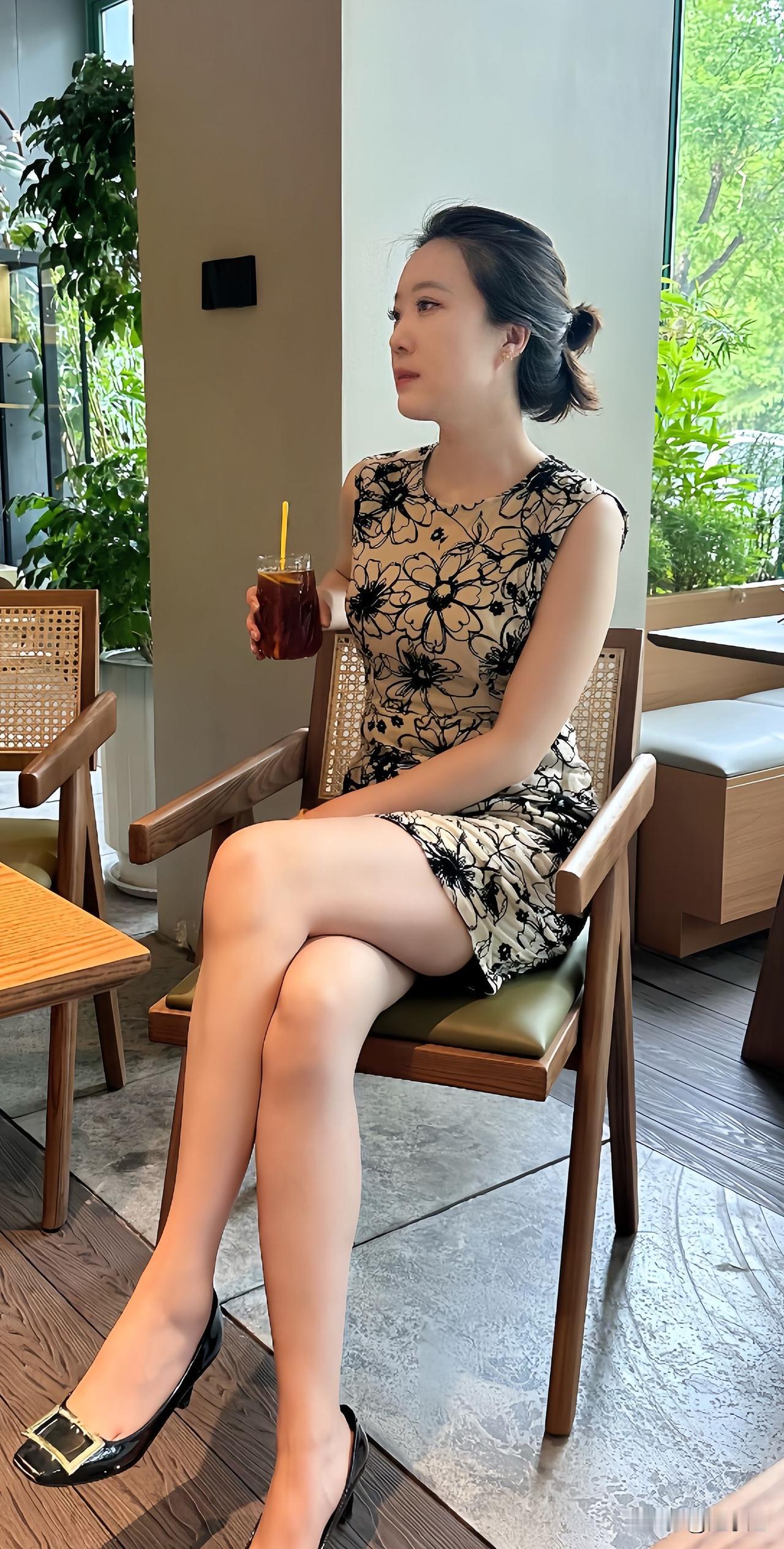 有人养是福气，自己养是底气希望我们都有福气可享有底气可依。