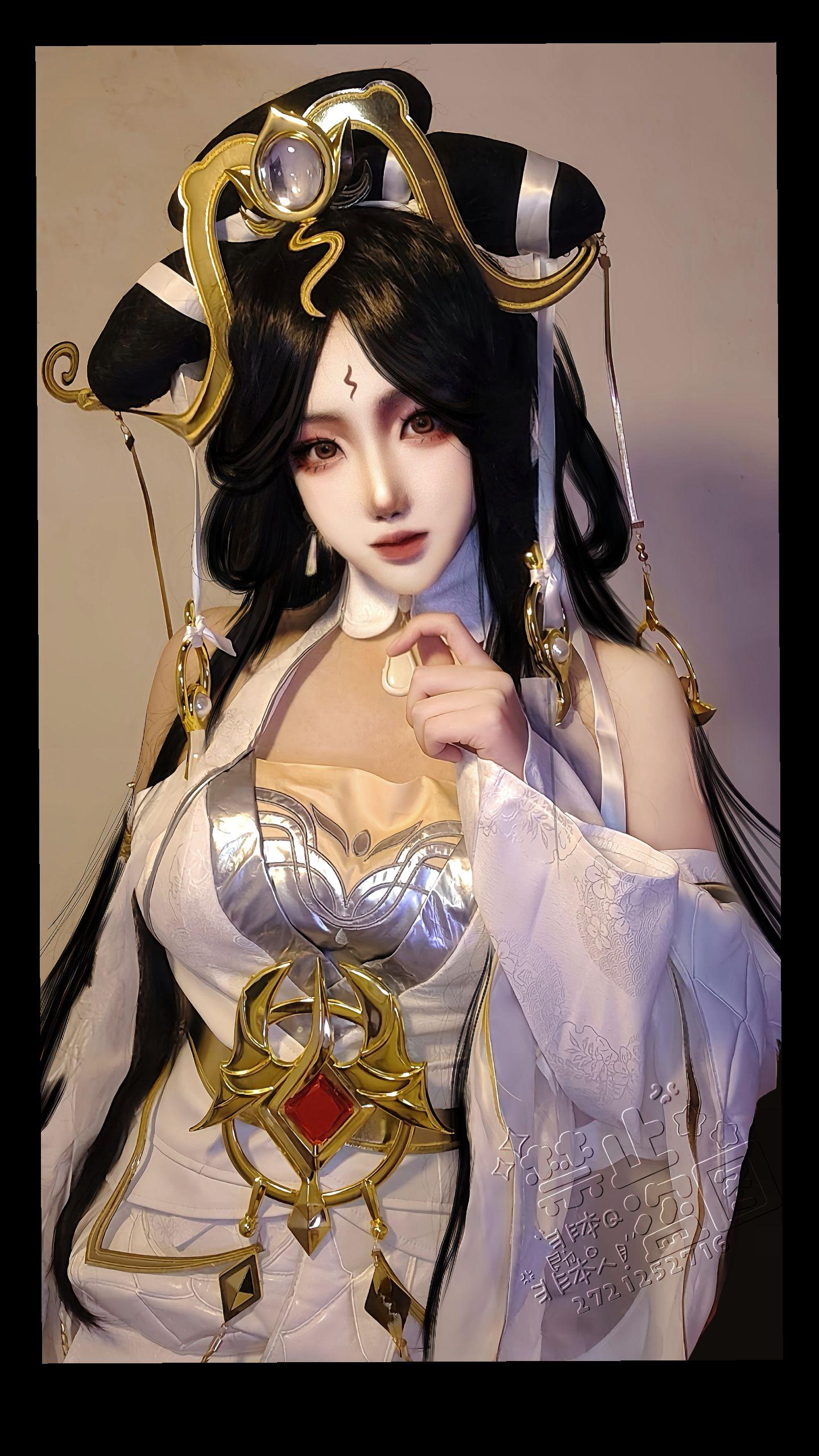 我看得出来，你是真的很喜欢王者荣耀，那有空我带带你吧，目前我星耀三了...