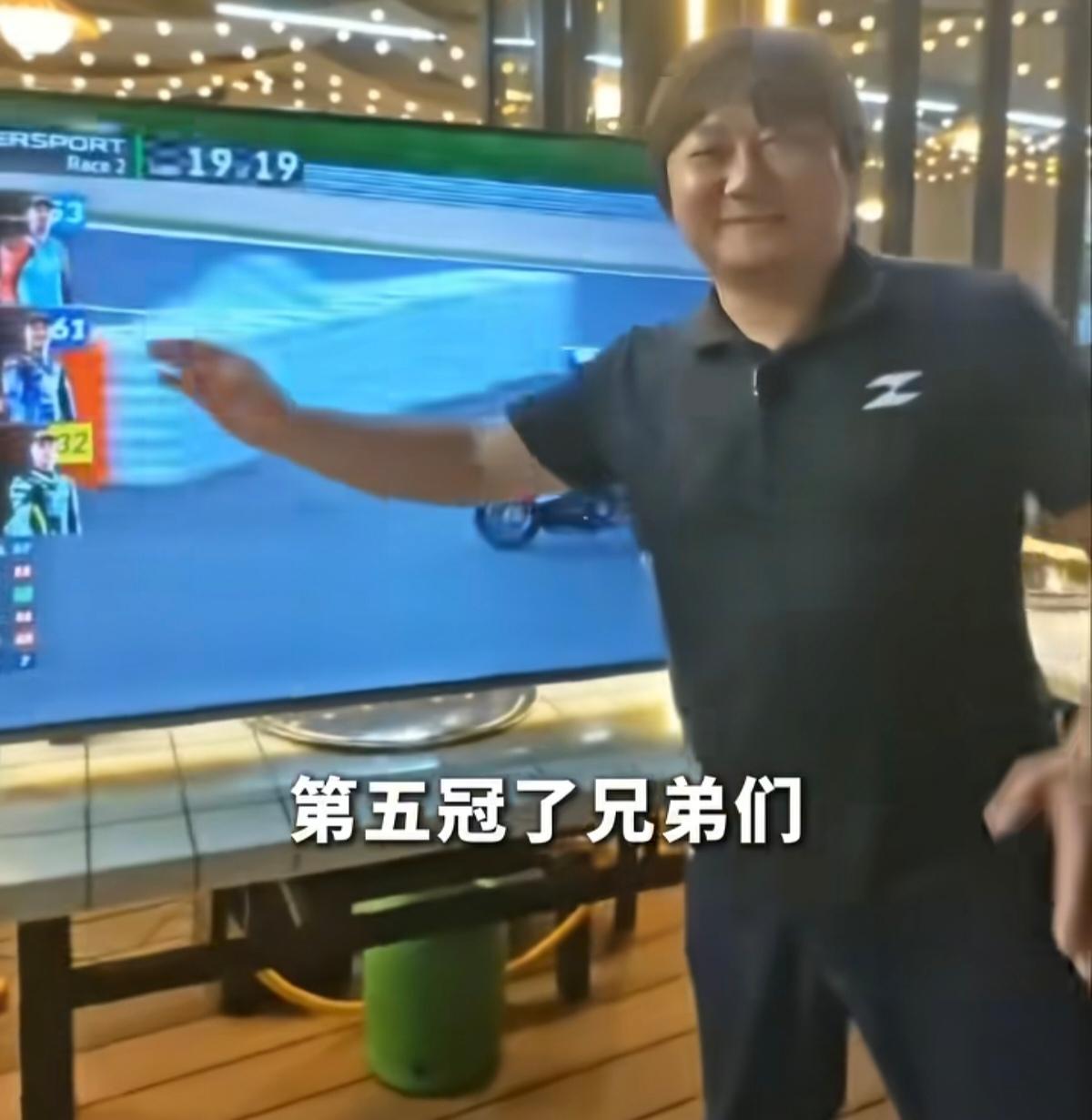 第5冠到手，张雪说可以憧憬年度冠军了，还剩下7站追46分！

5月17日，捷克站