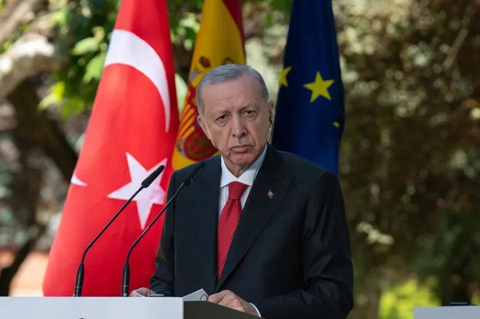 突发新闻：彭博社报道称土耳其已提交加入金砖国家的申请。

[机智]评几句：土耳其