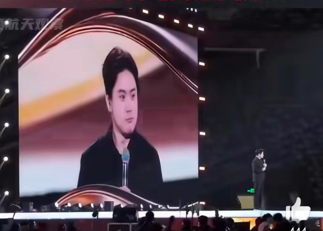 俞浩问凭什么外国人做行中国人就不行 同样是仰望星空，凭什么我们不能拥有野心？敢挑