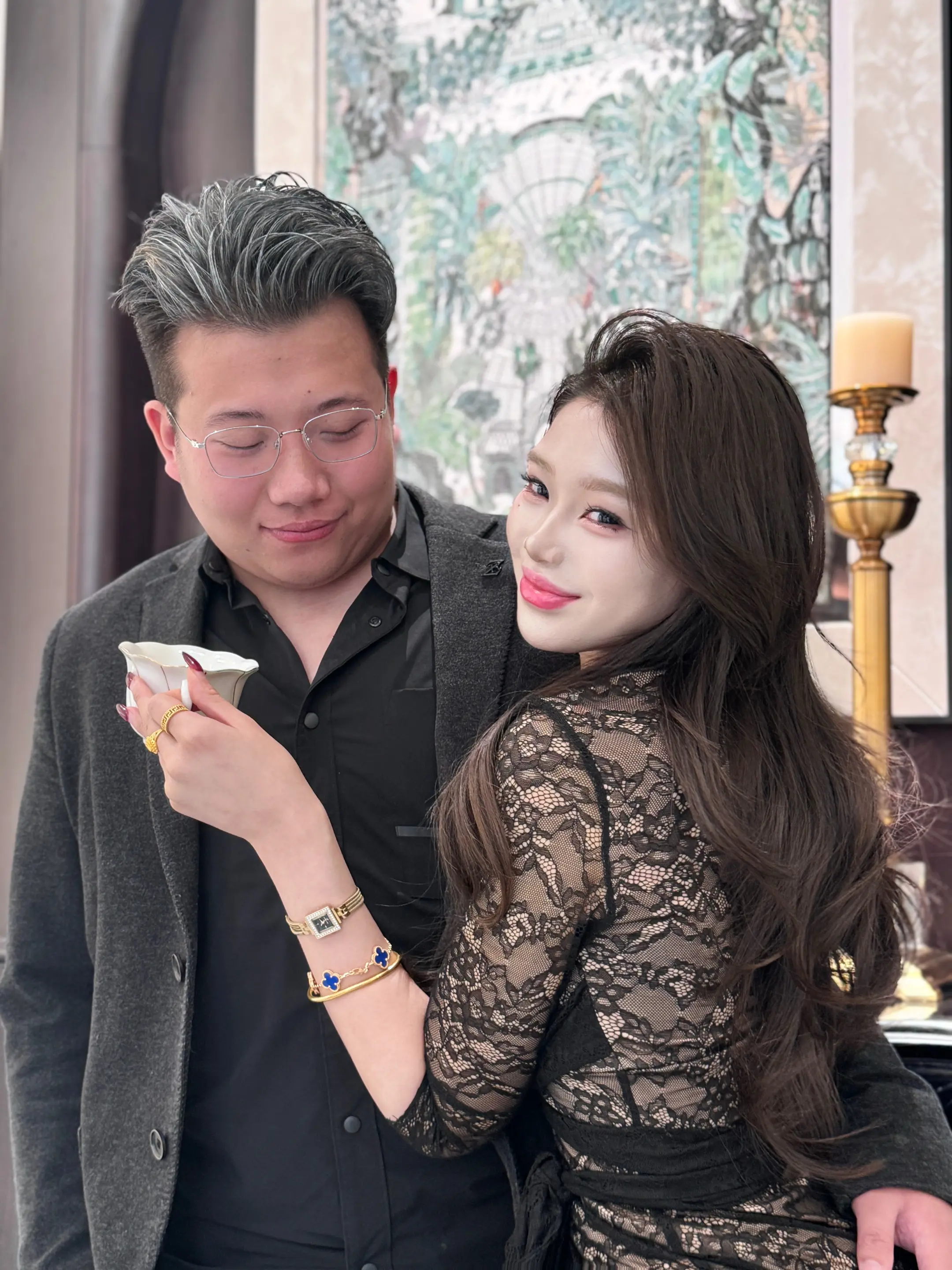 我的妻子做什么都可以 我会为她撑腰